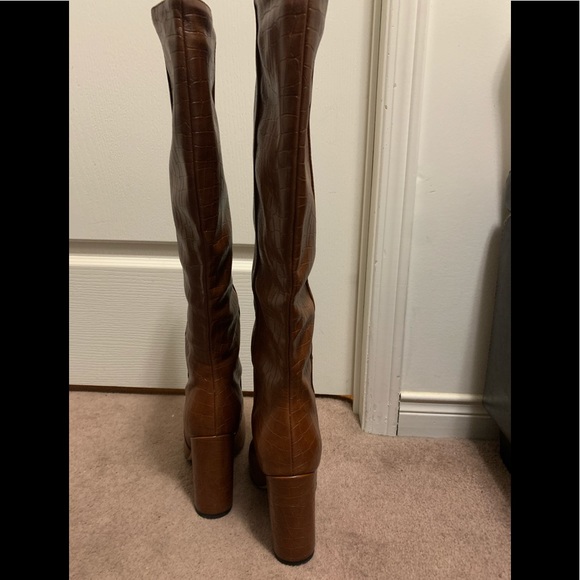 TAN CROC PRINT KNEE HIGH BOOTS - Picture 11 of 16